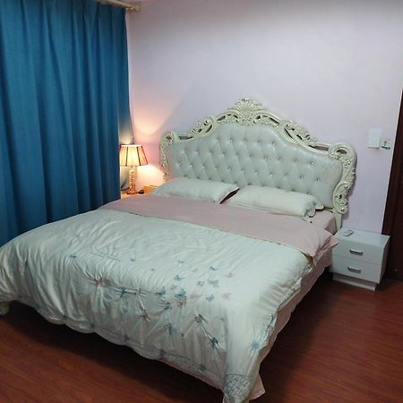 空中花园民宿 贵阳火车站店 Guiyang (Guizhou) Exterior foto